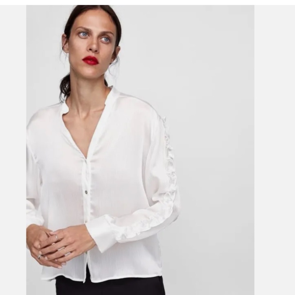 ZARA Like New White Blouse Top With Frilled Sleeves L (#87)